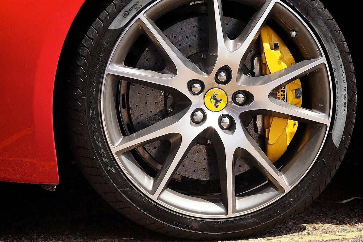 Polished wheel and brake caliper